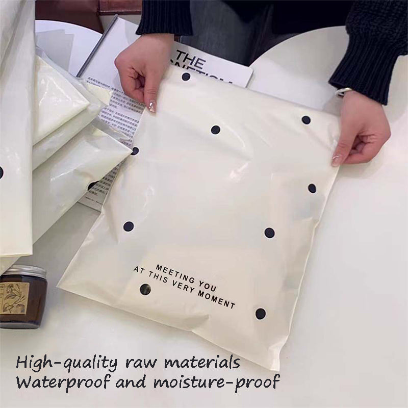 Pink bow-tie express delivery bag, clothing packaging bag, express delivery packing bag, thickened colorful express delivery bag wholesale.